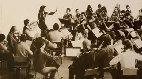 Historická fotografie Pražského studentského orchestru